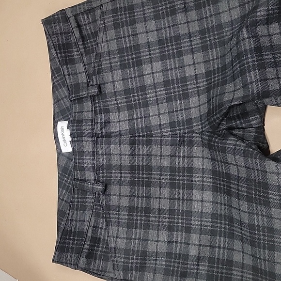 Calvin Klein, Size 6 Black and Gray Plaid Pants. EUC! - Picture 5 of 11